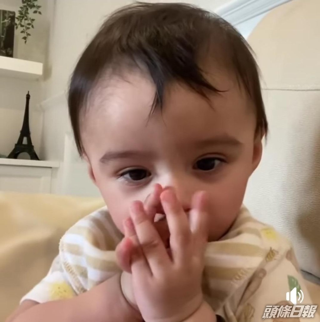 乖爺爺咪教過你拍手手囉！